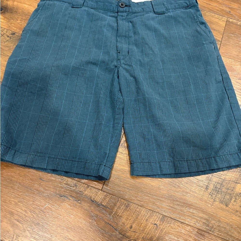 Dickies size 36 Men's Blue Plaid Shorts